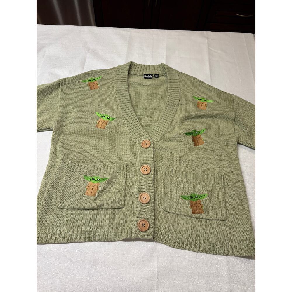 Star Wars Green Grogu Embroidered Button-Front Cardigan